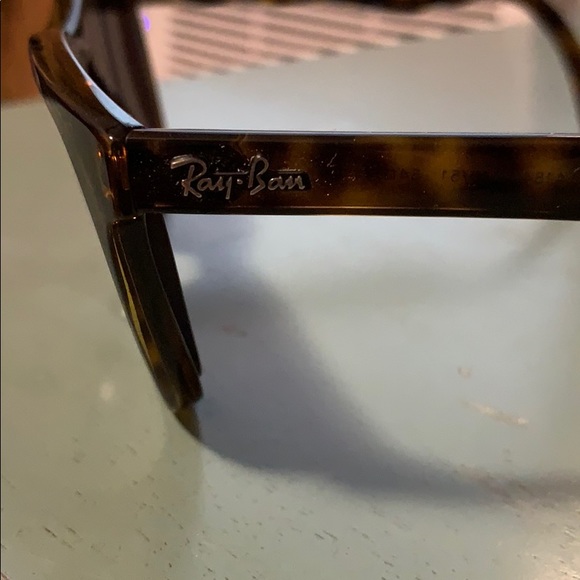 Ray Bans - Picture 2 of 3